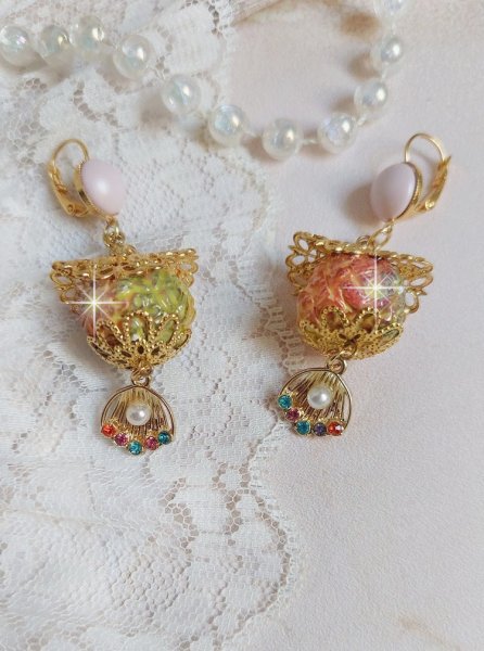 BO Cord&eacute;lia mont&eacute;es avec perles en c&eacute;ramique &eacute;maill&eacute;e, coupelles, estampes et cristaux