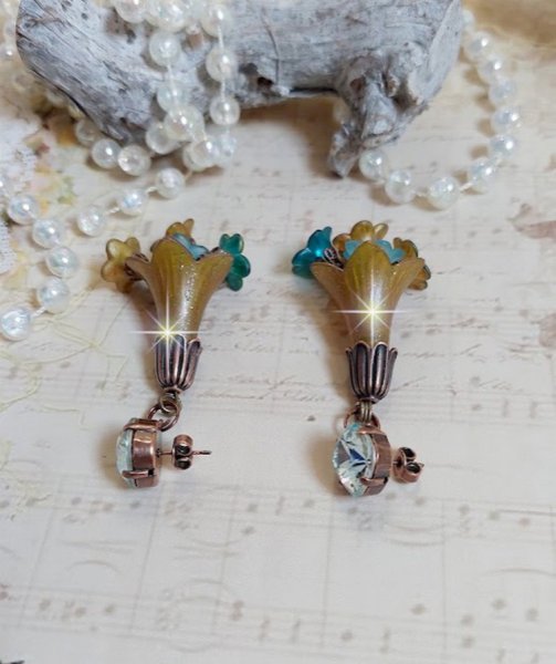  BO C&eacute;zanne cr&eacute;&eacute;es aves fleurs synth&eacute;tiques et perles Cristal Swarovsky