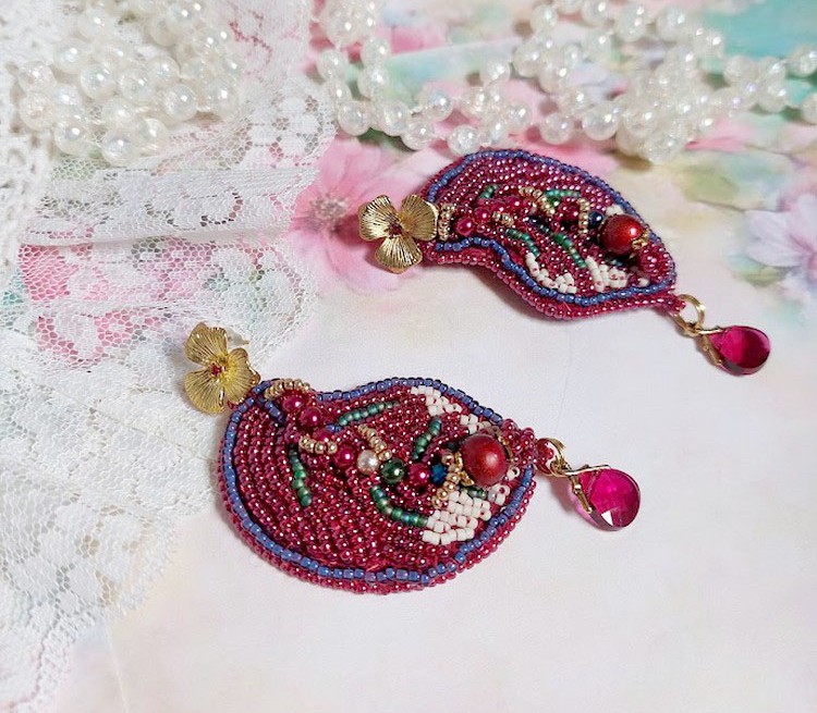 BO Herbstverzauberung bestickt mit Swarovski-Kristallen, Perlmuttperlen und Rocailles