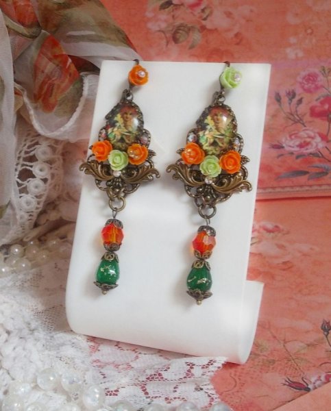 BO Fee Aloe K&uuml;rbis kreiert mit Lupen-Cabochons, Harzrosen und Kristallen