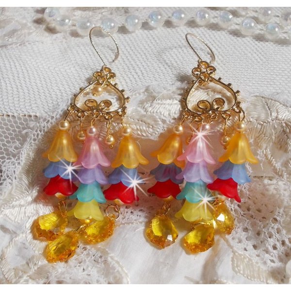 BO Garden Flowers mit Swarovski-Kristallen und Lucite-Blumen in verschiedenen Farben