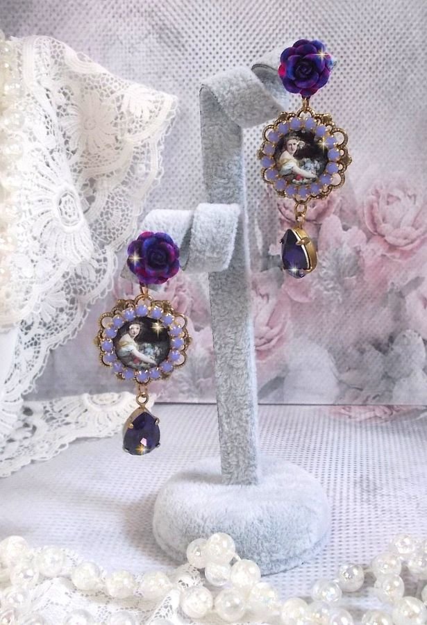 BO La Lavendière kreiert mit Lupen-Cabochons, PureCrystal Kristallen, Harz Cabochons, vergoldeten und bronzefarbenen Messing-Accessoires