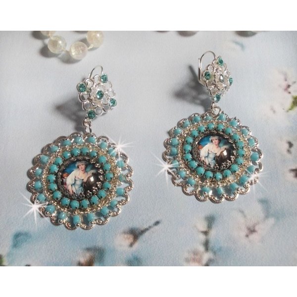 BO Moment de D&eacute;tente erstellt mit Cabochon-Lupen Vintage Damen, Swarovski-Kristallen, Stempeln und Glasperlen