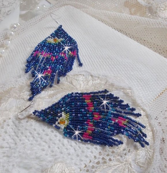 BO Seerosen kreiert mit Miyuki-Rocailles und Toho in den Farben blau, rosa, wei&szlig;, gelb, orange und gr&uuml;n