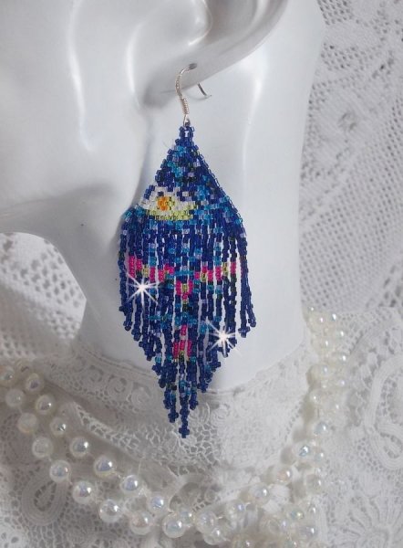 BO Seerosen kreiert mit Miyuki-Rocailles und Toho in den Farben blau, rosa, wei&szlig;, gelb, orange und gr&uuml;n