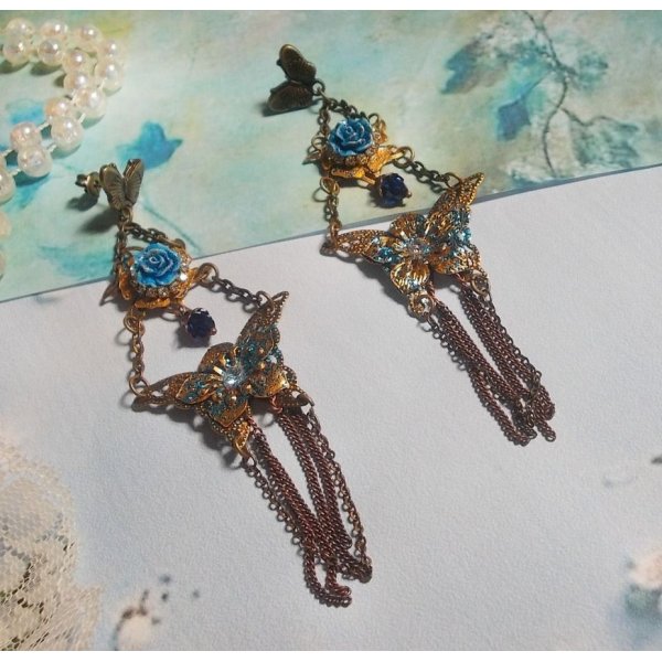 BO Irisierende Schmetterlinge kreiert mit Zirkonia, Swarovski-Kristallen, Harz Cabochons, verschiedenen Accessoires und b&ouml;hmischen Glasperlen