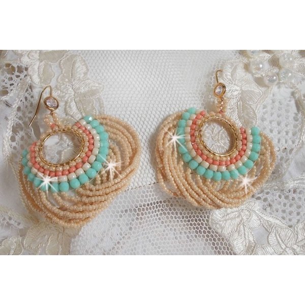 BO Runde Perlen, kreiert mit Rocailles und Facetten aus b&ouml;hmischem Glas