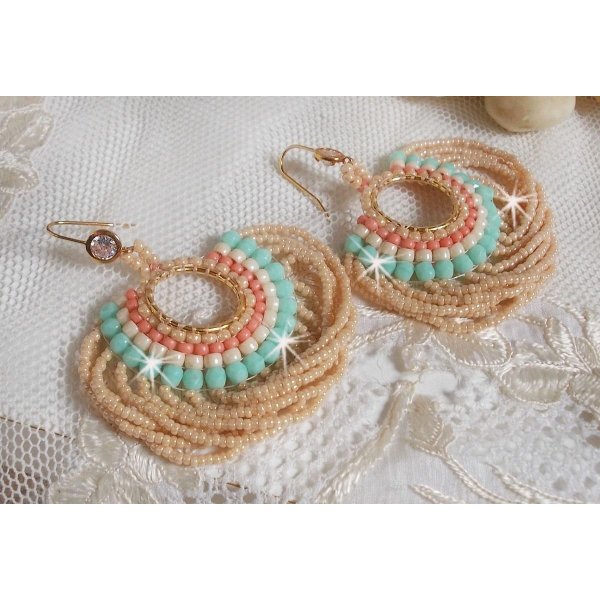 BO Runde Perlen, kreiert mit Rocailles und Facetten aus b&ouml;hmischem Glas