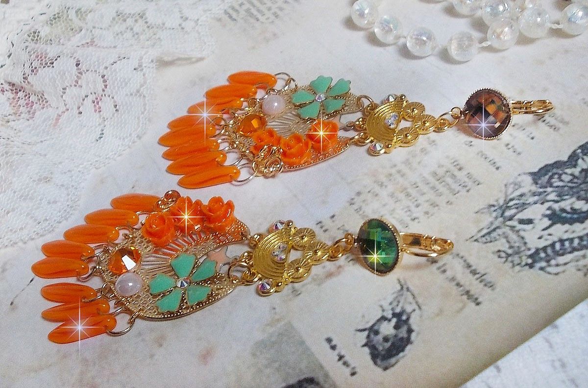 BO Rosengarten Orange Rosen, kreiert mit Strasssteinen und Cabochons aus Swarovski-Kristall, Blumen, orangefarbenen Dolchen, Glascabochons und hochwertigen Accessoires