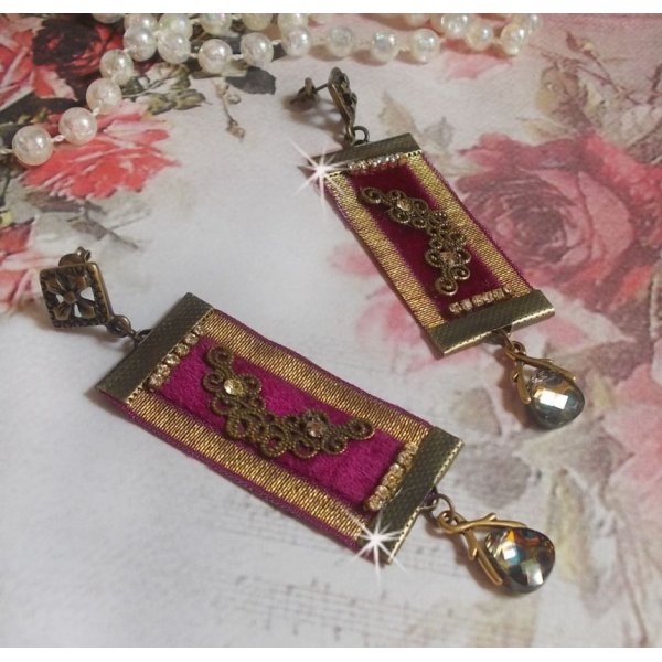 BO Vintage Arabesque kreiert mit Bordeaux-Borten, Swarovski-Kristallen und sch&ouml;nen Accessoires 