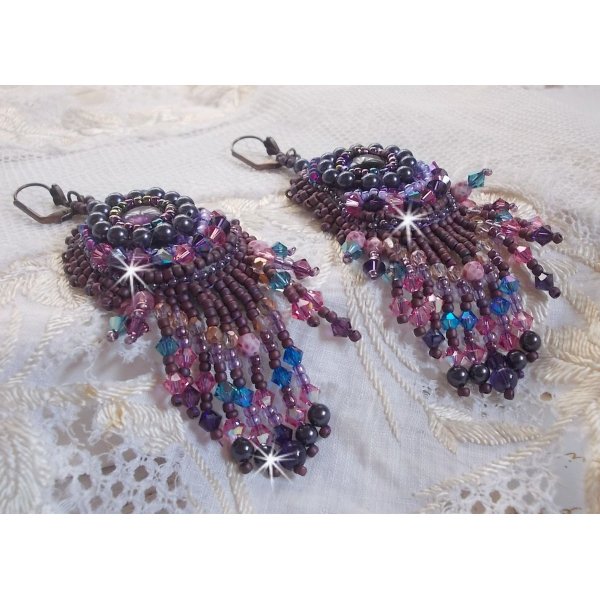 BO Esm&eacute;ralda brod&eacute;es avec des perles de gemmes, cristal de Swarovski et perles tr&egrave;s fines