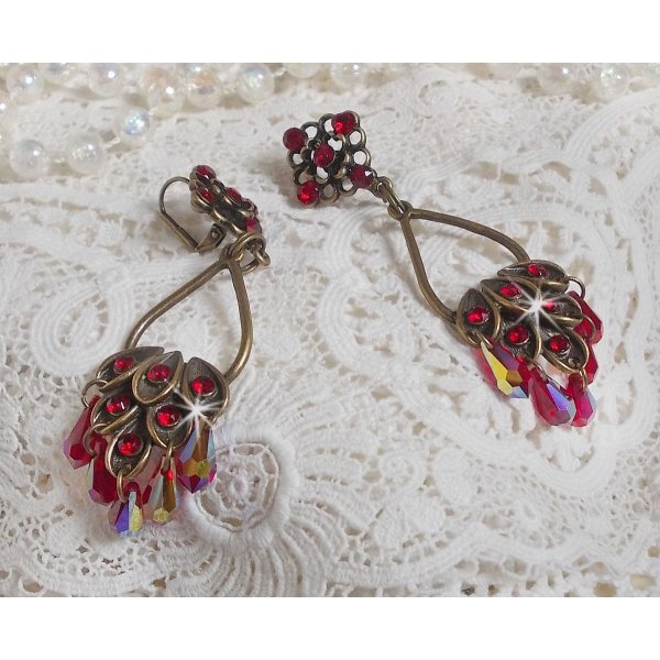 BO Irr&eacute;sistible Ruby Collection auf Kronleuchtern mit Swarovski-Kristallen montiert