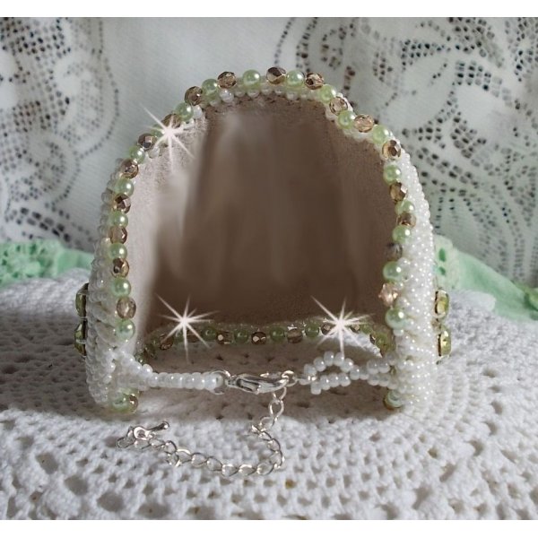 Armband Verf&uuml;hrung Charme Manschette bestickt mit Spitze, Harz Cabochon im viktorianischen Stil, Facetten und Rocailles