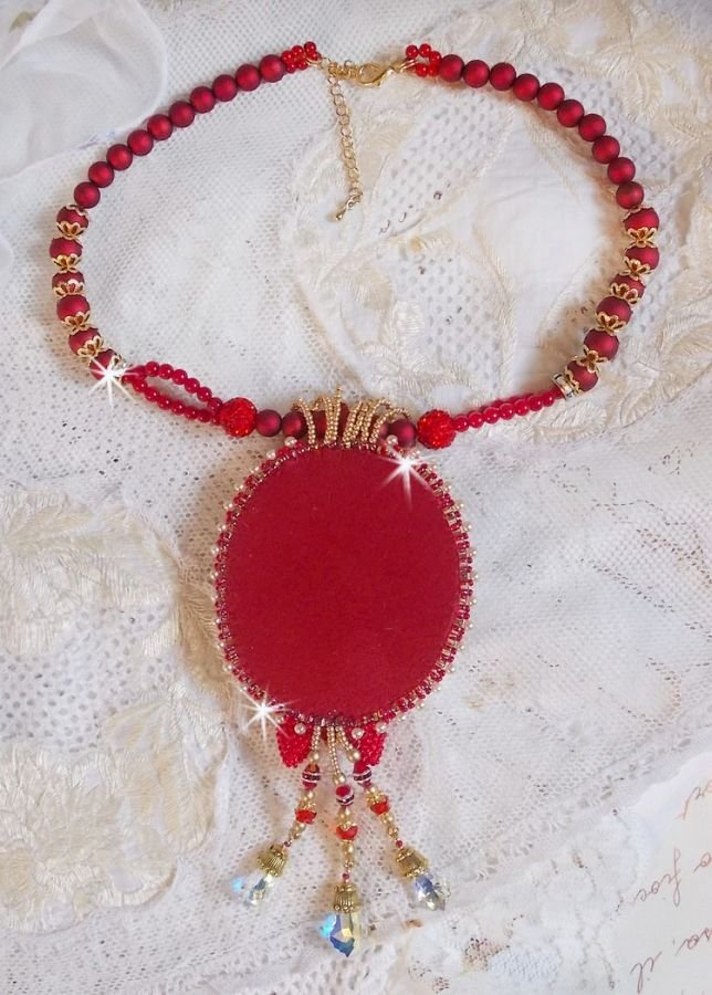 Anhänger Nous Deux Haute-Couture Barock bestickt mit Halbedelsteinperlen und Swarovski-Kristall 