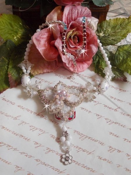 Collier Nuit Etoil&eacute; avec des perles semi-pr&eacute;cieuses et Cristaux de Swarovski