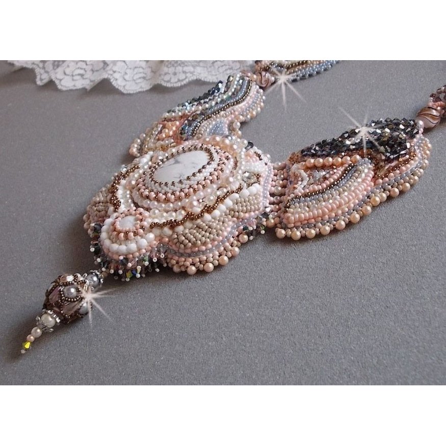 Plastron-Halskette Angelique Marquise des Anges Haute-Couture bestickt mit Edelsteinen und Swarovski-Kristallen