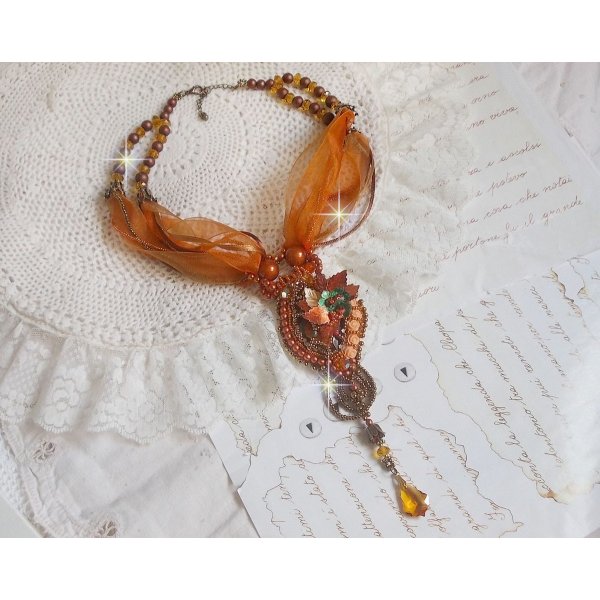 Anh&auml;nger Souffle d'Automne Chic Ethnique, bestickt ganz aus Perlen und Swarovski-Kristall 