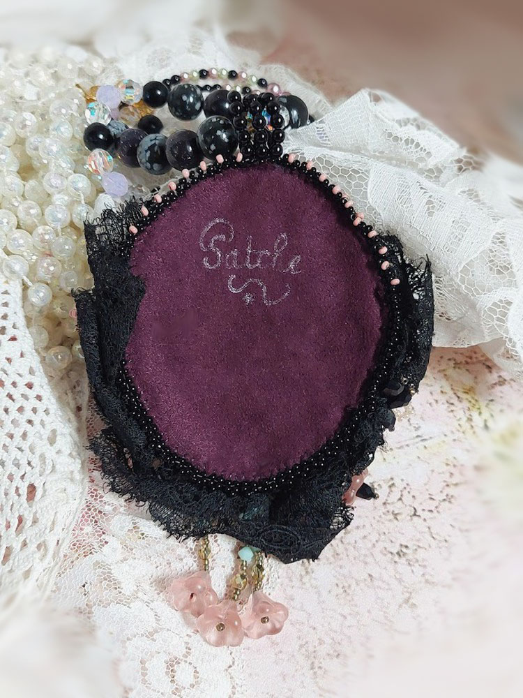 Marquise-Anh&auml;ngerkette, bestickt mit Perlmuttperlen, eine sehr sch&ouml;ne Spitze, ein pr&auml;chtiges Schmuckst&uuml;ck 