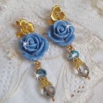 BO Bell'issim Rose Blau Barbeau mit Swarovski-Kristallen und böhmischem Kristall kreiert