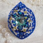 Blue Palace Ring, ein authentisches Design mit blauen Rocailles-Perlen und Swarovski-Kristallen