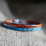 Herrenarmband aus Duoleder, das durch Gravur personalisiert werden kann