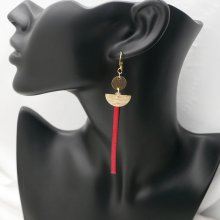 Solo Ohrring hängend vergoldet am langen Leder Rotes Leder oder Farbe nach Wahl