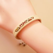 Armband Florâme Vegetal mit Liberty-Band Ava auf weißem Kork