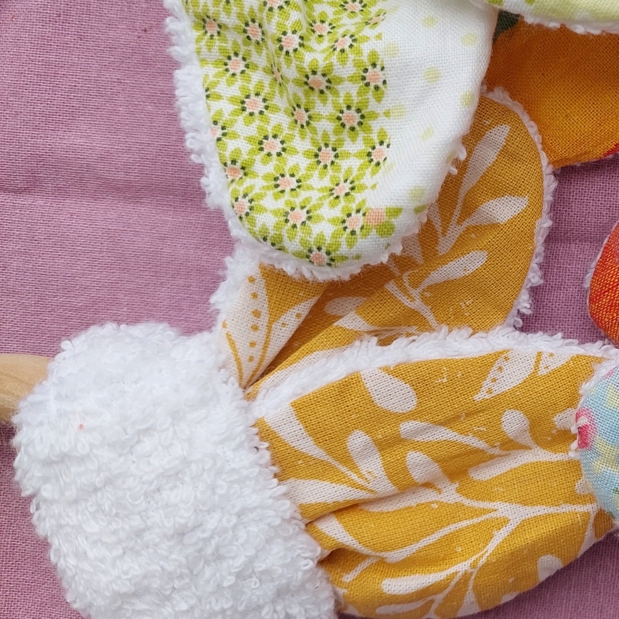 D&eacute;co lapin pour chambre de b&eacute;b&eacute; Jaune