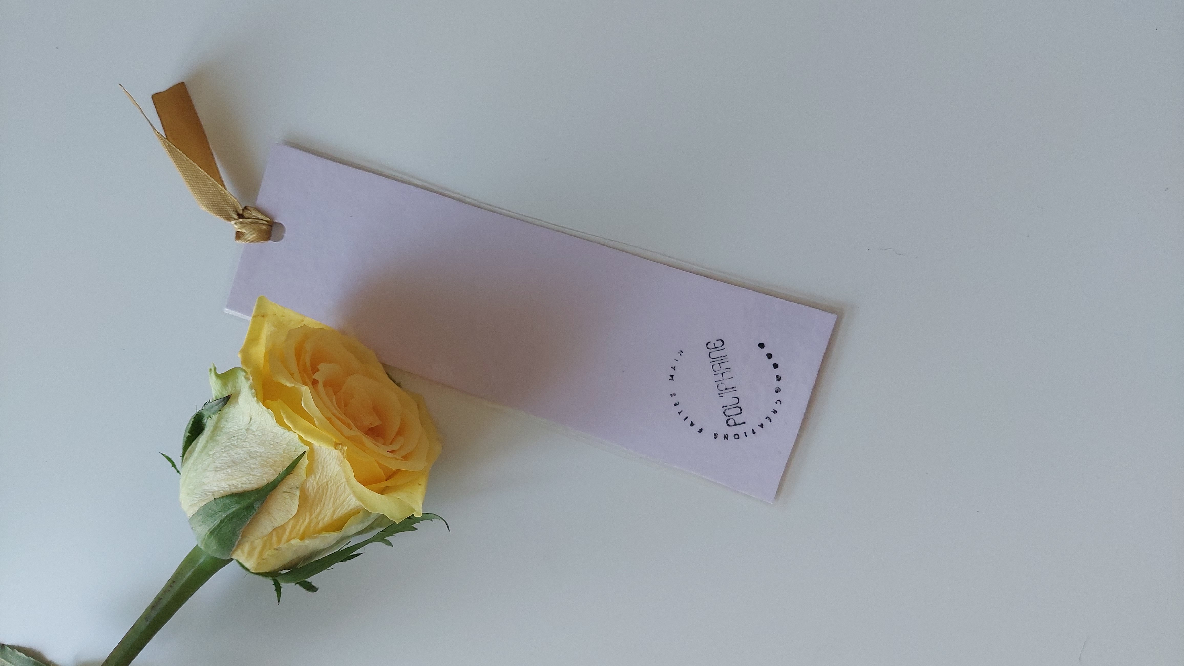 Marque-page ruban motifs coeurs