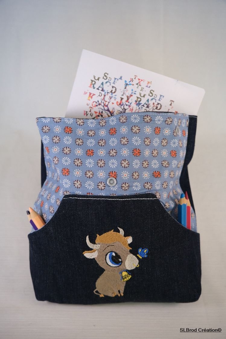 Bestickter Kinderrucksack Stier Jeans anpassbar